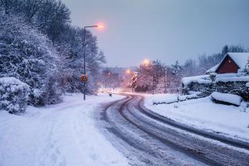 Synoptic analysis: Turning colder later next week with an increasing risk of snow