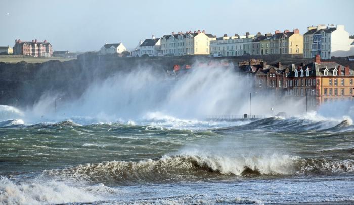 Wind strengths - Gales, Storms and Hurricane force gusts